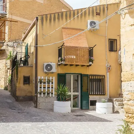 A Vanedda Di Girgenti Apartment